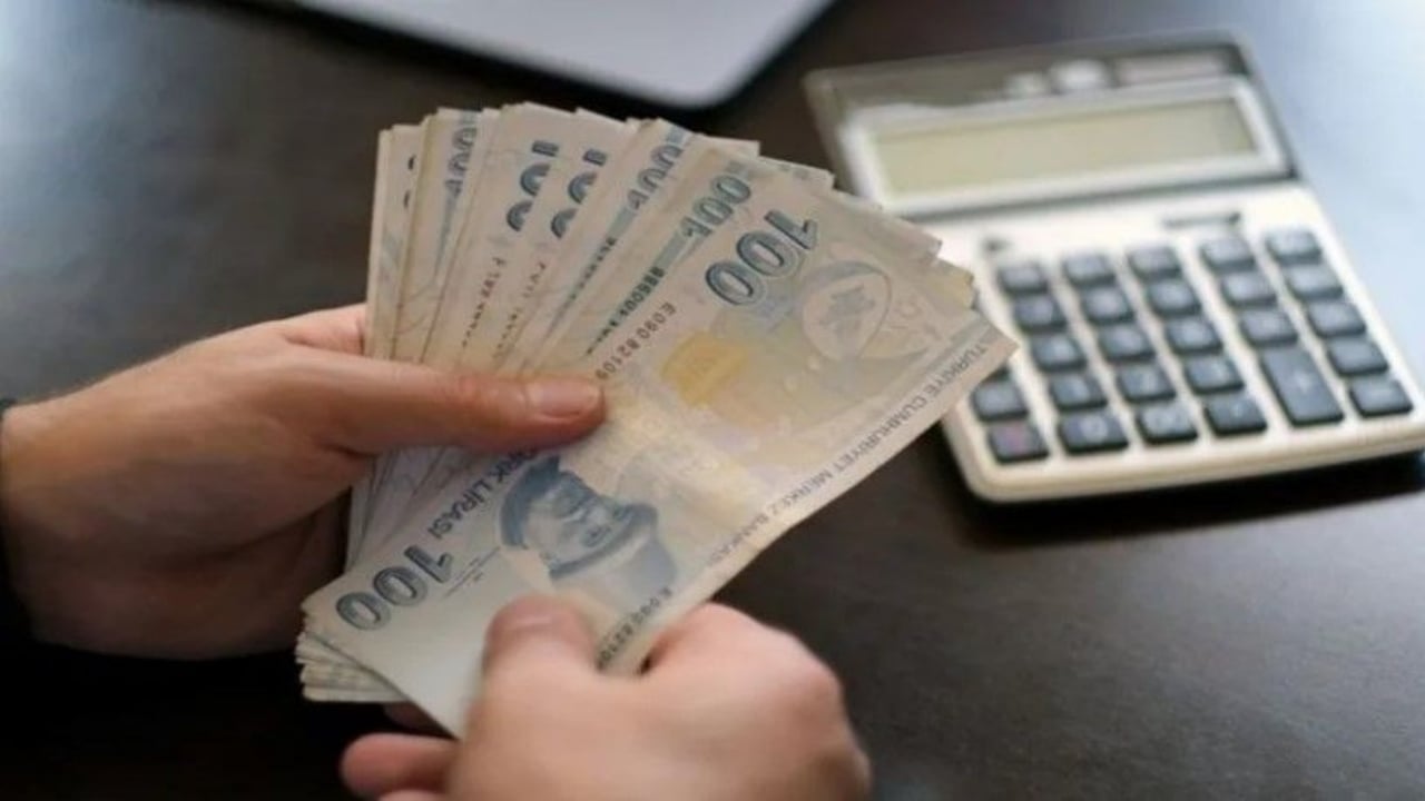 Foto - Emekliler bu tarihleri kaçırırsa çıra gibi yanacak! Bayram ikramiyesi elden gidebilir