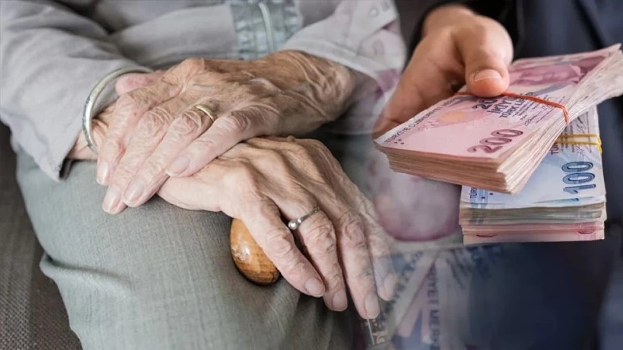 Foto - Emekliler merakla bekliyordu: Ankara'dan sürekli bilgi alan isim seyyanen zam için tarih verdi: Geliyor