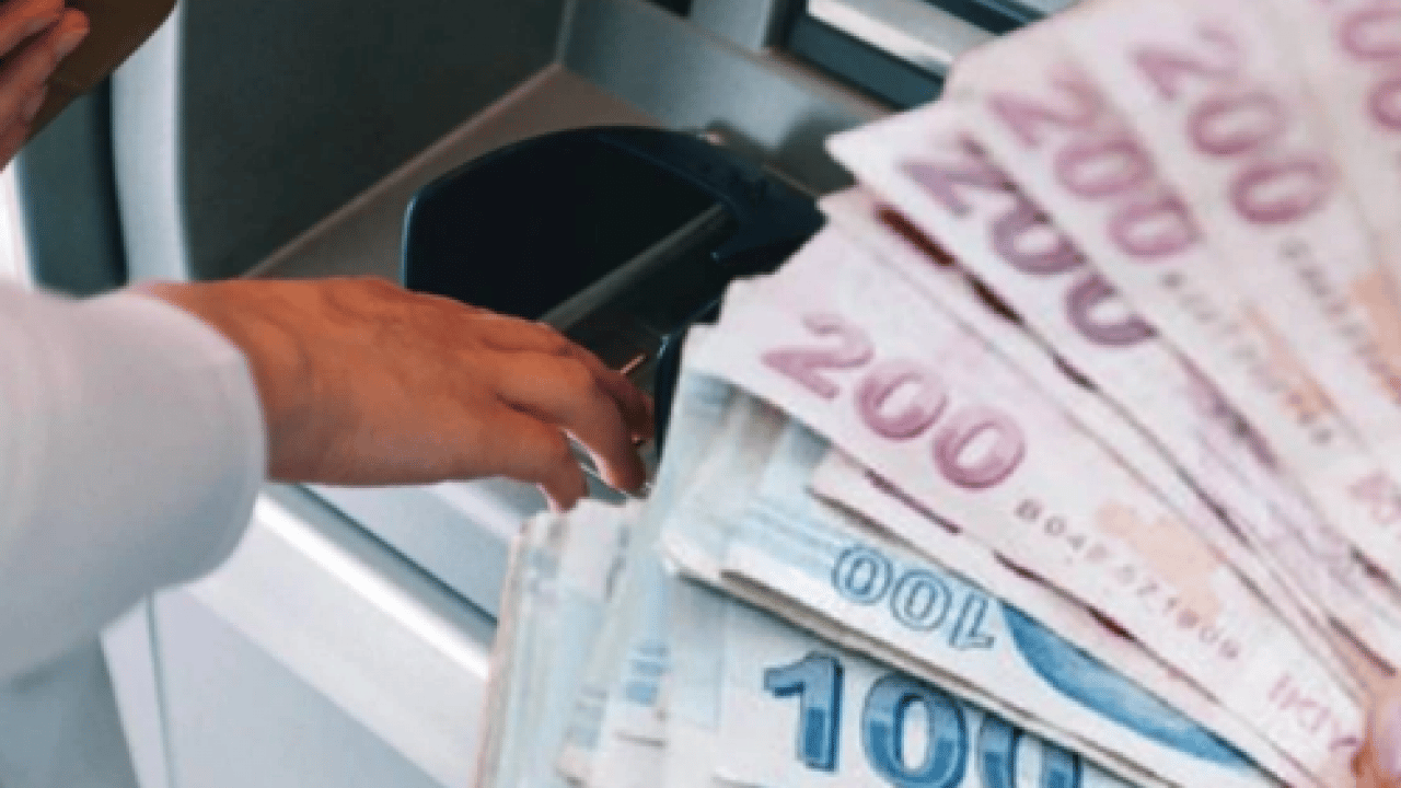 Foto - Emeklilere bayram öncesi çifte müjde: Maaş ve ikramiye tek seferde! Ödemeler bugün başladı