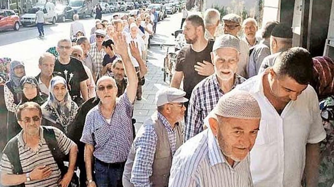 Foto - Ankara'ya yakın isim 'emeklilere müjde yükleniyor' diyerek duyurdu