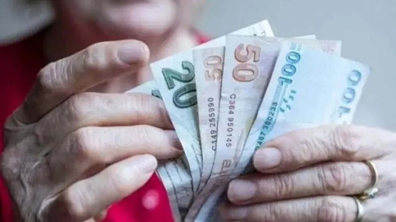 Foto - Emekliye 100 bin TL'lik promosyon! Kamu ve özel bankalar kesenin ağzını açtı