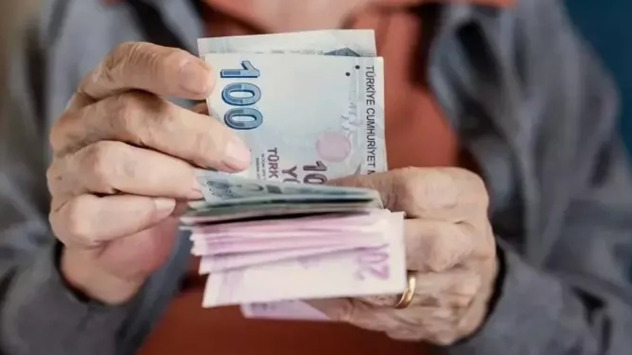 Foto - Emekliye 100 bin TL'lik promosyon! Kamu ve özel bankalar kesenin ağzını açtı