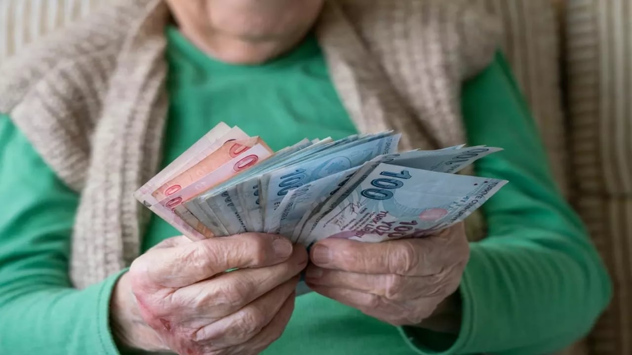 Foto - Emekliye çifte zam masada! Kulislerde konuşulan rakam şaşırttı