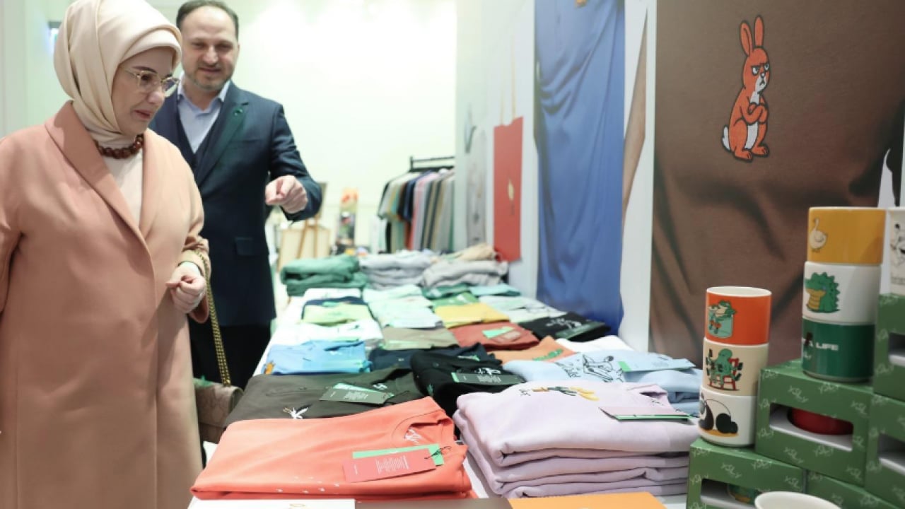 Foto - Emine Erdoğan, Bağımsızlık Öncüleri Zirvesi'nde konuştu... En büyük kale ailedir vurgusu...