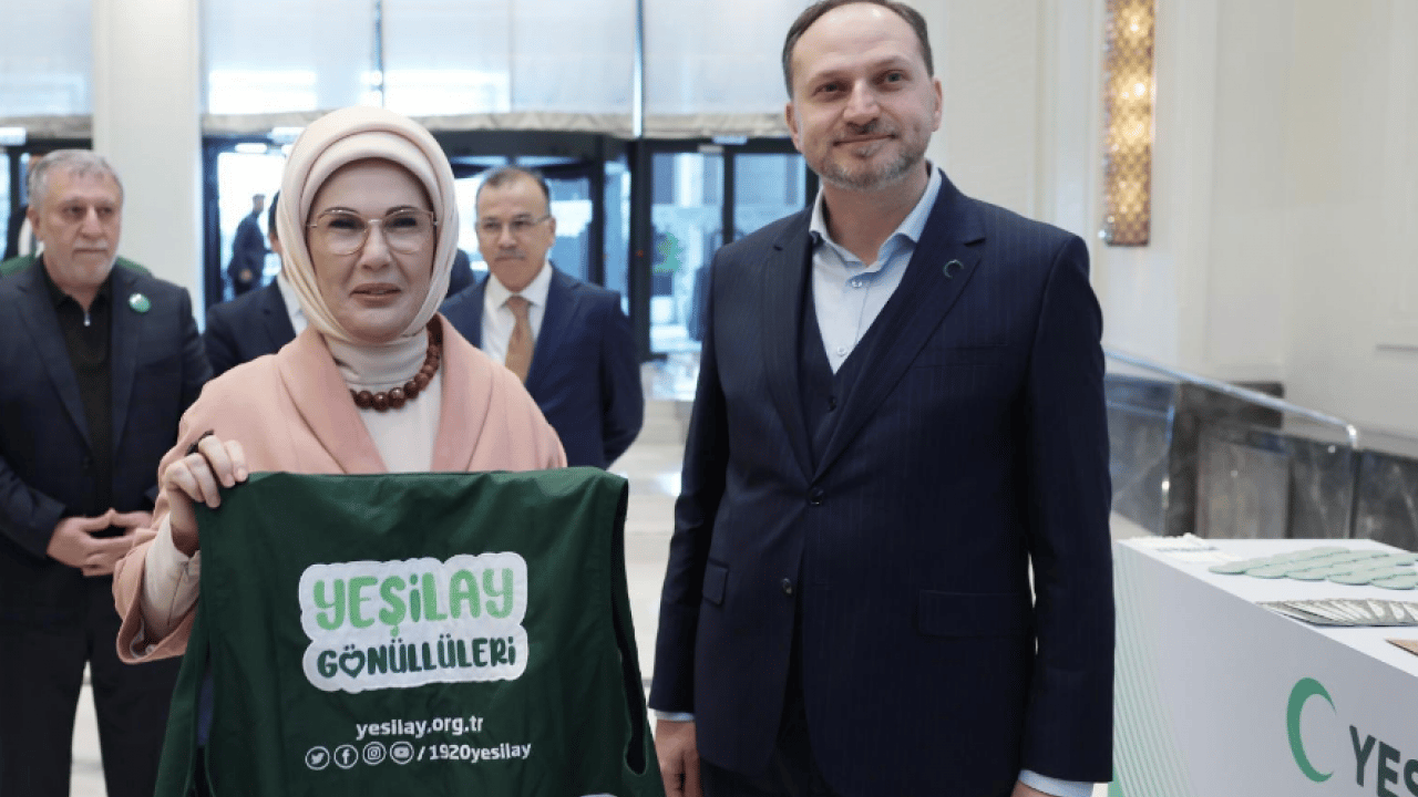 Foto - Emine Erdoğan, Bağımsızlık Öncüleri Zirvesi'nde konuştu... En büyük kale ailedir vurgusu...