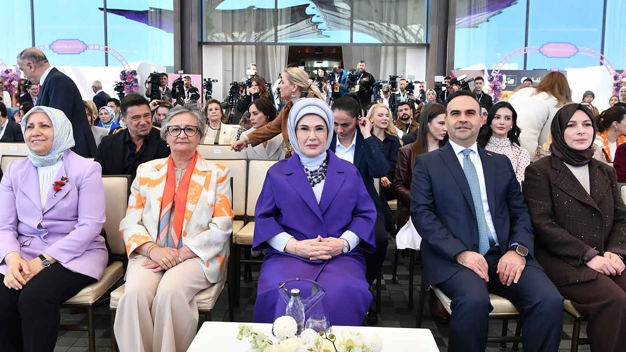 Foto - Emine Erdoğan, "Cemre Çarşısı"nın açılışına katıldı