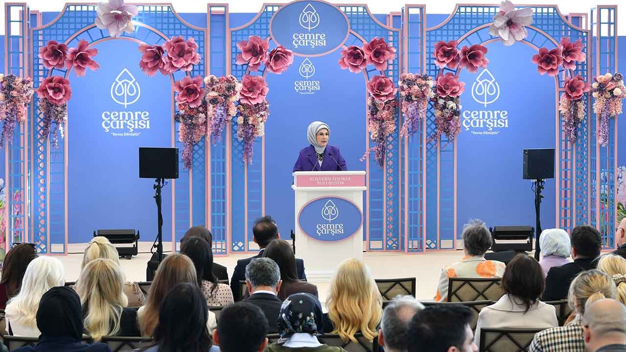 Foto - Emine Erdoğan, "Cemre Çarşısı"nın açılışına katıldı