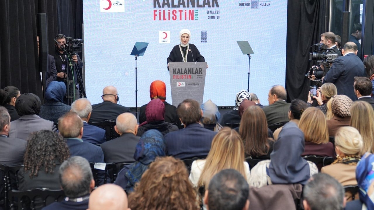 Foto - Emine Erdoğan, 'Kalanlar' Filistin Sergisi'nin açılışında konuştu: Gazze'ye inanıyorlar, biz de inanıyoruz