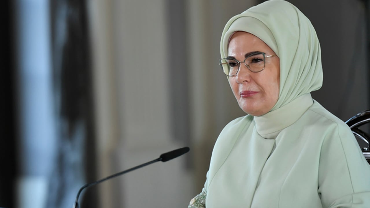 Foto - Emine Erdoğan, KKTC Cumhurbaşkanı'nın eşi Nilden Bektaş Erhürman ile bir araya geldi