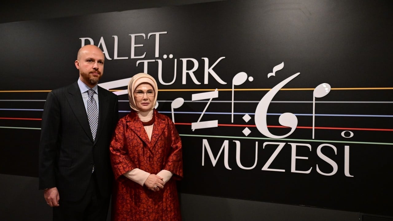 Foto - Emine Erdoğan, Palet Türk Müziği İlkokulunu ziyaretinde konuştu...