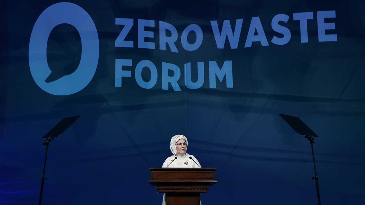 Foto - Emine Erdoğan'dan Sıfır Atık Forumu mesajı: İnsanlık ailesinin tarihi buluşması