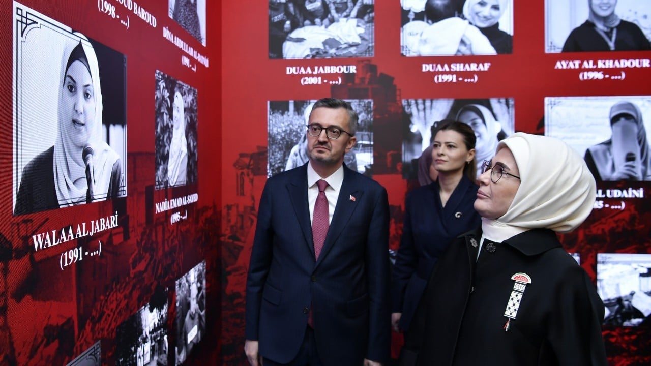 Foto - Emine Erdoğan, 'Soykırımın Kadın Tanıkları: Gazze'de 'Medya ve Direniş' programının açılışında konuştu