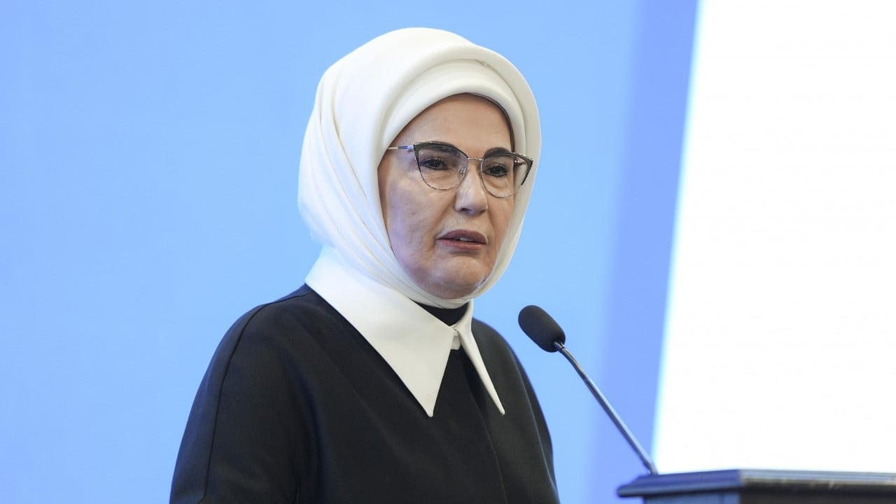 Foto - Emine Erdoğan'dan 23 Nisan Ulusal Egemenlik ve Çocuk Bayramı mesajı...