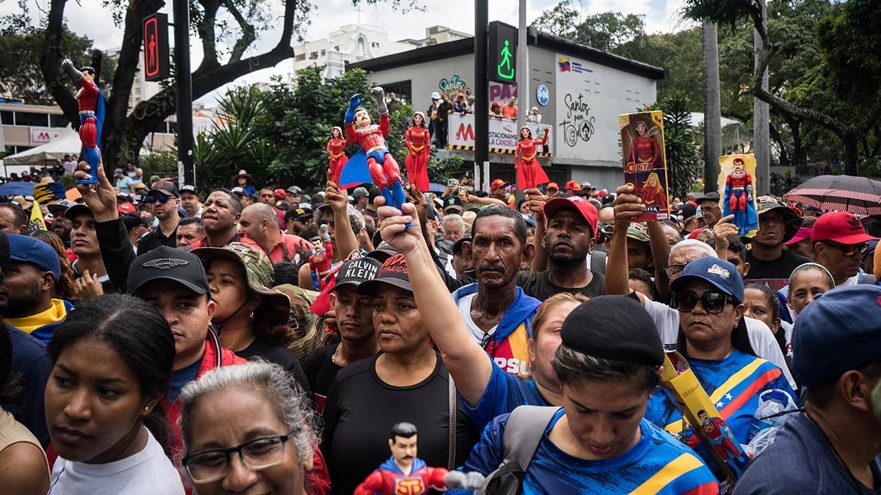 Foto - Emperyalist uşaklarının bahanelerine kulak asmayın… Venezuela’da halk Maduro için sokaklara indi