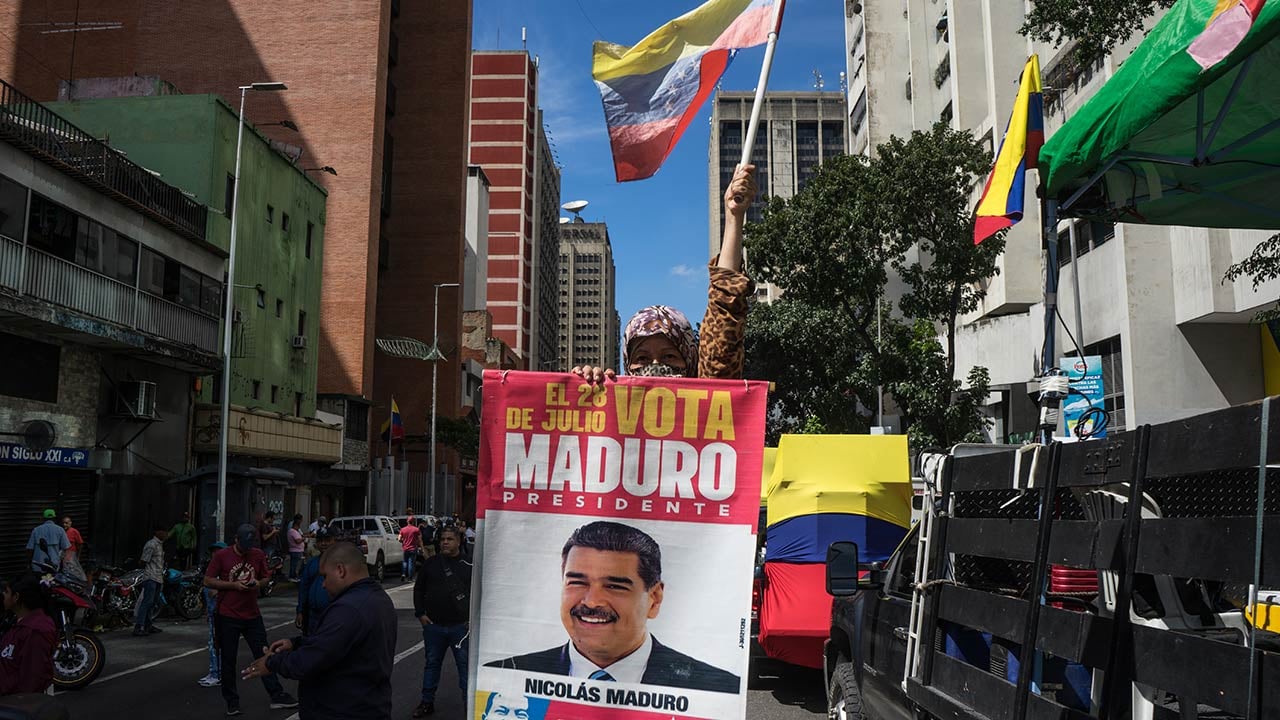 Foto - Emperyalist uşaklarının bahanelerine kulak asmayın… Venezuela’da halk Maduro için sokaklara indi