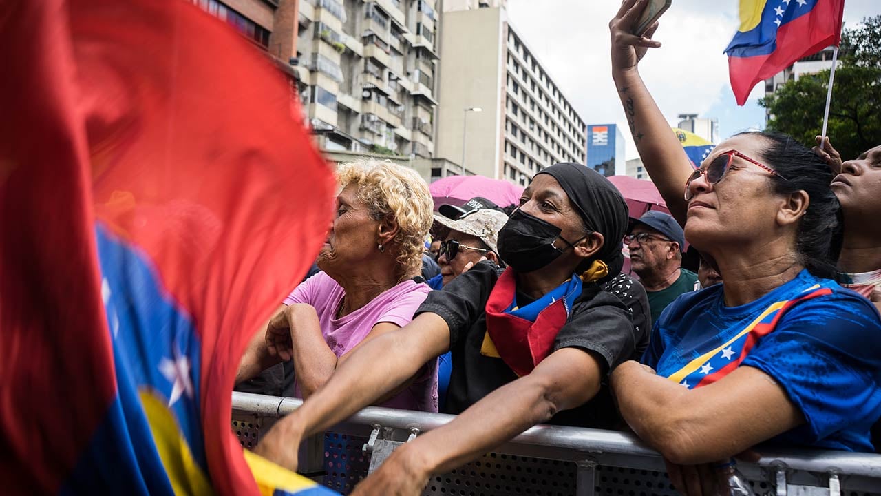 Foto - Emperyalist uşaklarının bahanelerine kulak asmayın… Venezuela’da halk Maduro için sokaklara indi