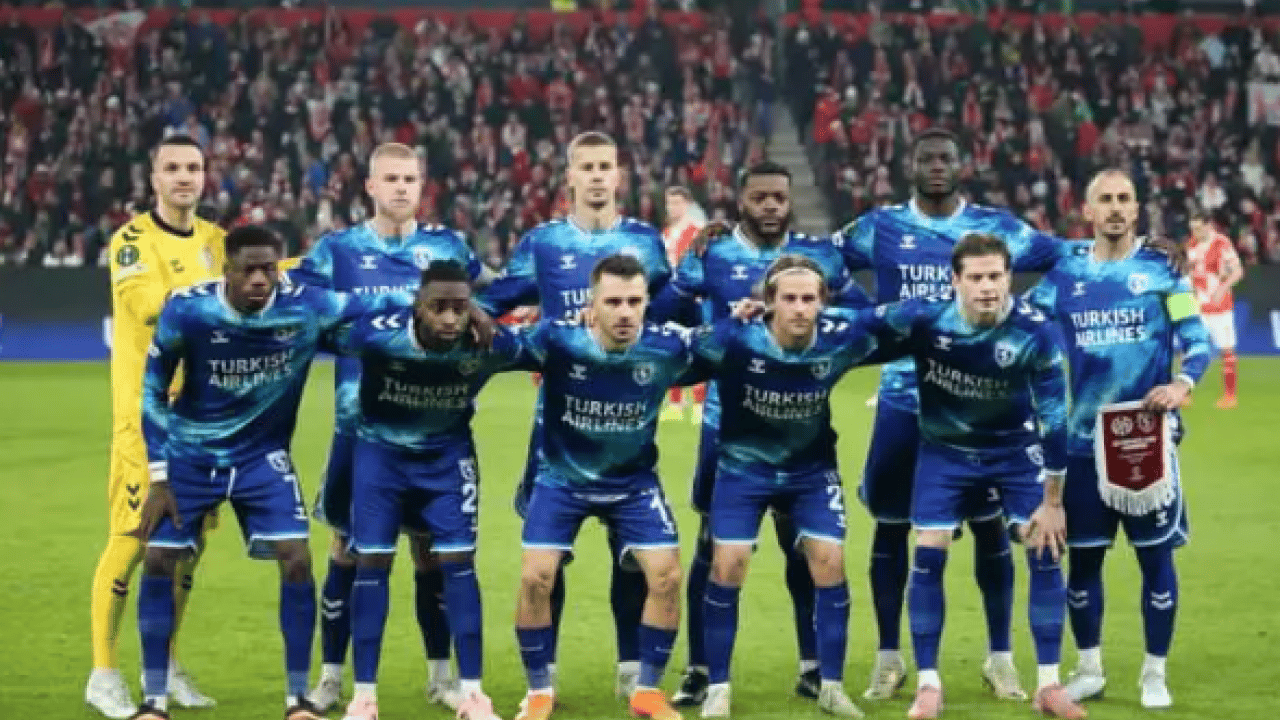 Foto - En az kart gören takım belli oldu! Aradaki fark dikkat çekti!