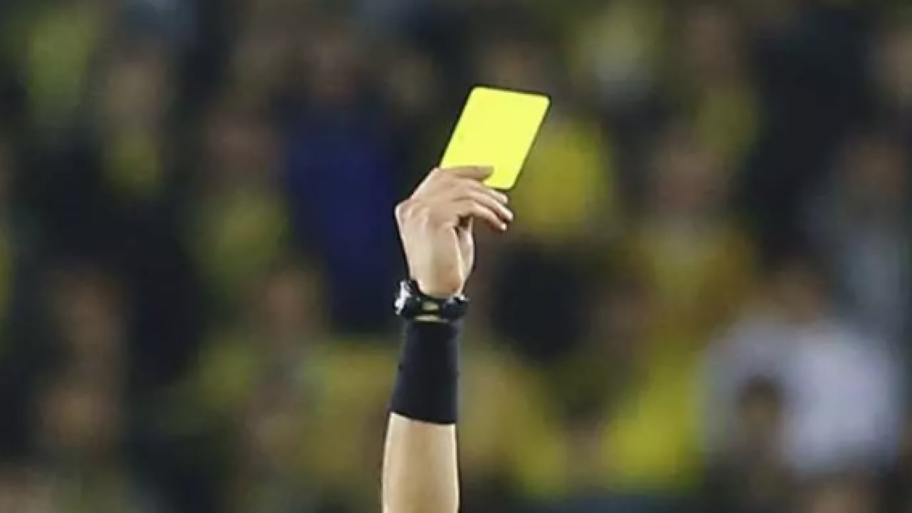 Foto - En az kart gören takım belli oldu! Aradaki fark dikkat çekti!