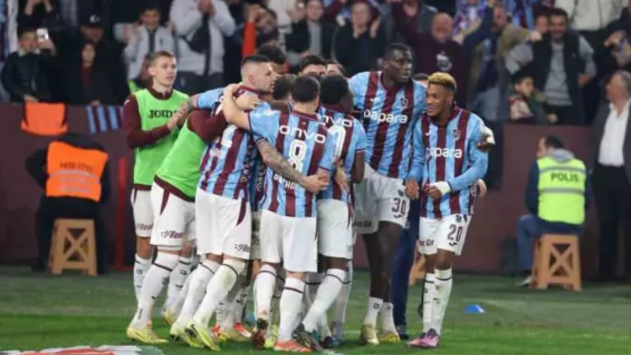 Foto - En az kart gören takım belli oldu! Aradaki fark dikkat çekti!