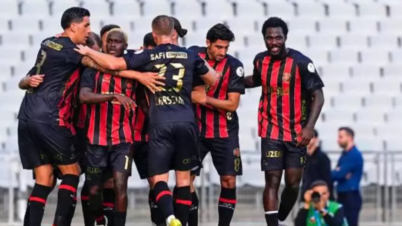 Foto - En az kart gören takım belli oldu! Aradaki fark dikkat çekti!