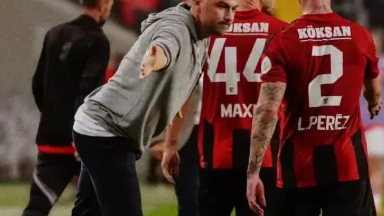 Foto - En az kart gören takım belli oldu! Aradaki fark dikkat çekti!