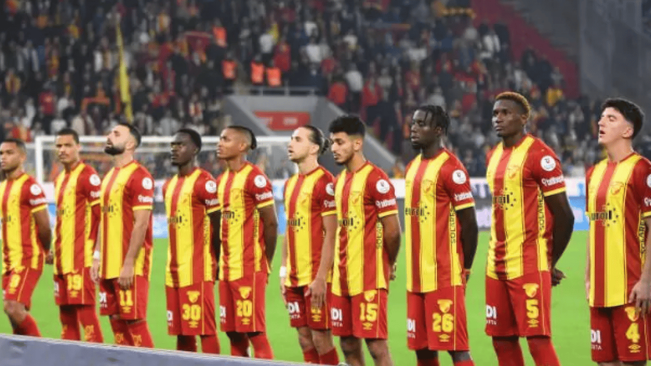 Foto - En az kart gören takım belli oldu! Aradaki fark dikkat çekti!