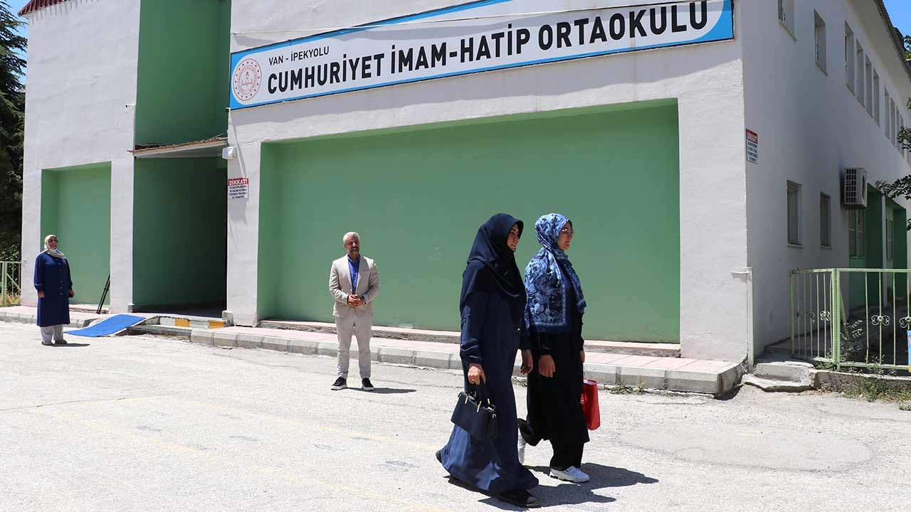 En büyük hedefi tıp okumak… Vanlı şampiyonun da ilk tercihi Kartal AİHL