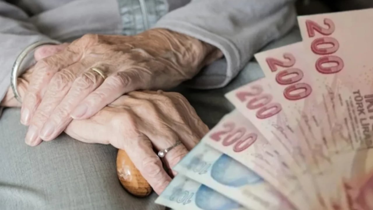 Foto - En düşük emekli maaşı müjdesi meclis yolunda! Komisyondan ilk onay geldi