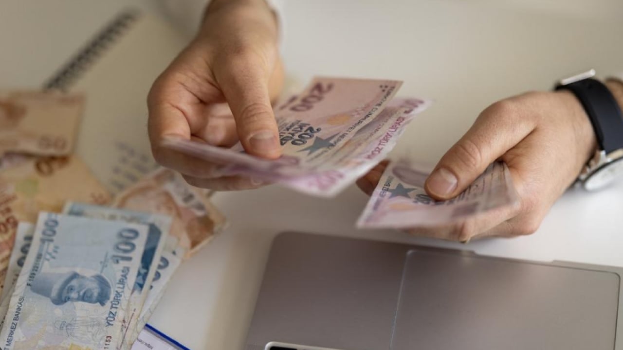 Foto - En düşük emekli maaşı müjdesi meclis yolunda! Komisyondan ilk onay geldi