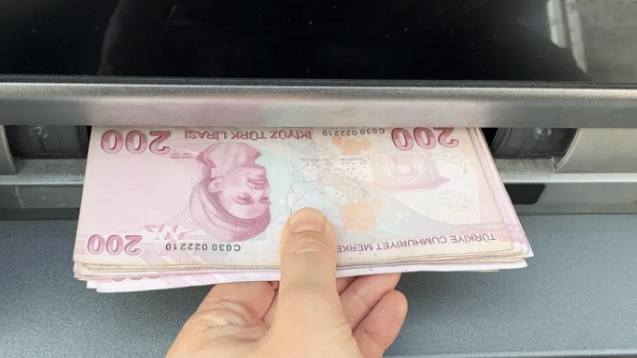 Foto - En düşük memur ve emekli maaşında rekor artış: Hesaplara yatacak yeni tutar belli oldu! İşte emekli memur zam tablosu