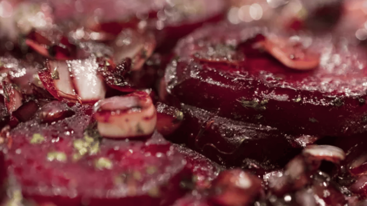 Foto - En pratik aletlerden biri... Mikrodalgada asla ısıtmamanız gereken 7 gıda!