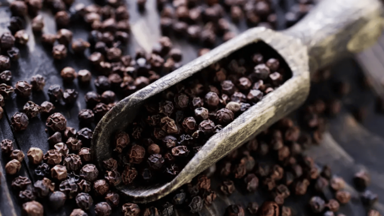 Foto - Mutfakta en sık kullanılan Karabiberin bilinmeyen etkisi ortaya çıktı! Bu yemeklere mutlaka ekleyin