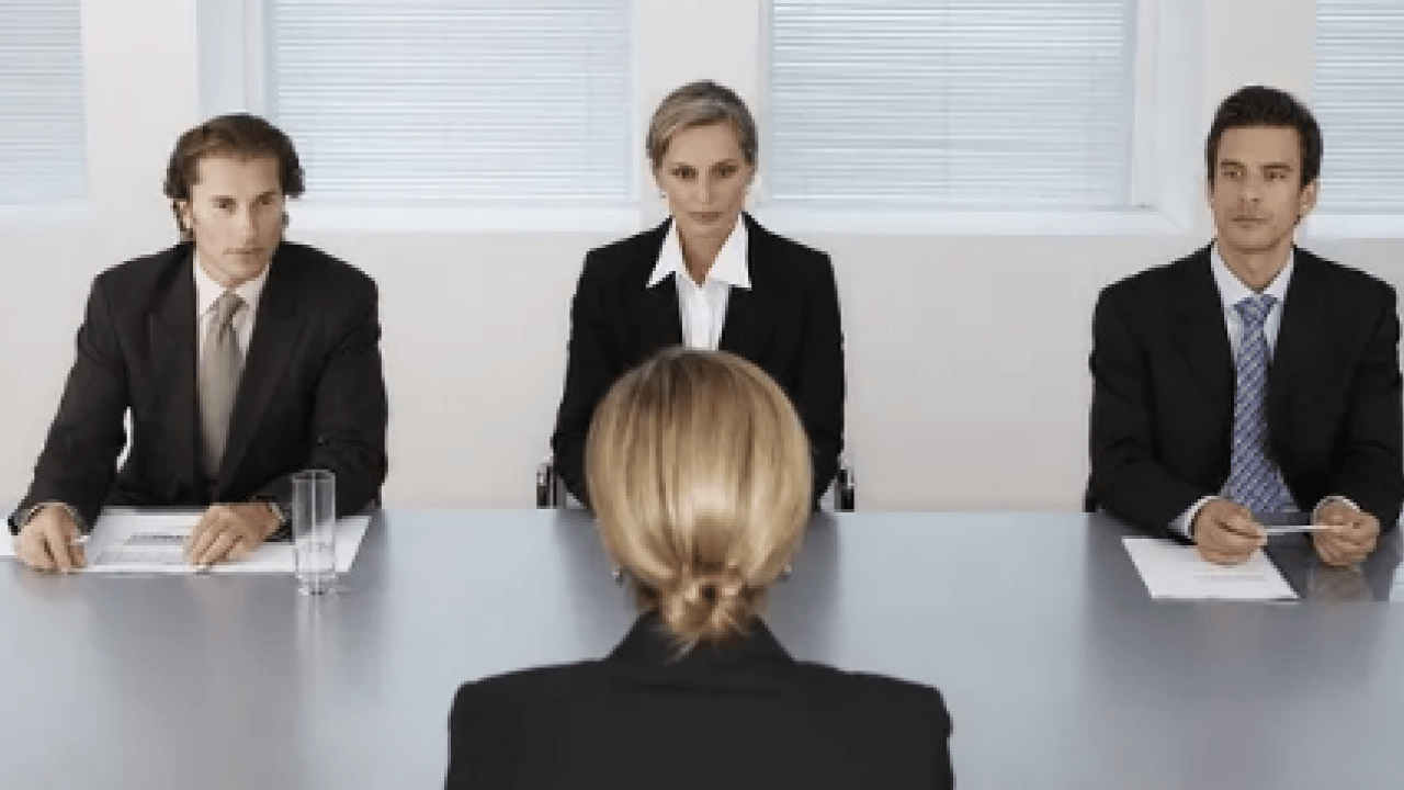 En tuzak dolu soru karşısında... İş görüşmesinde elenmenize sebep olan o cümleden vazgeçin!