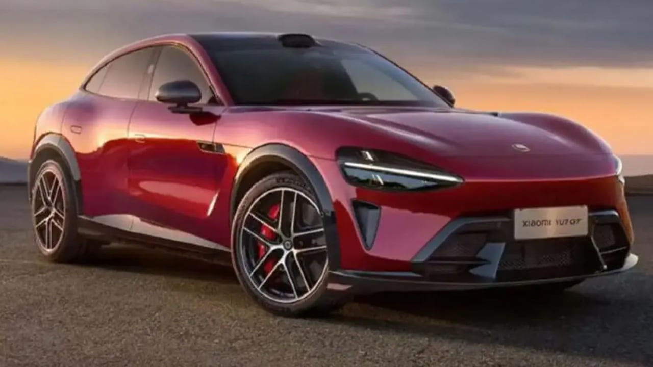 Foto - En yeni model geliyor: İşte 990 beygirlik canavar!