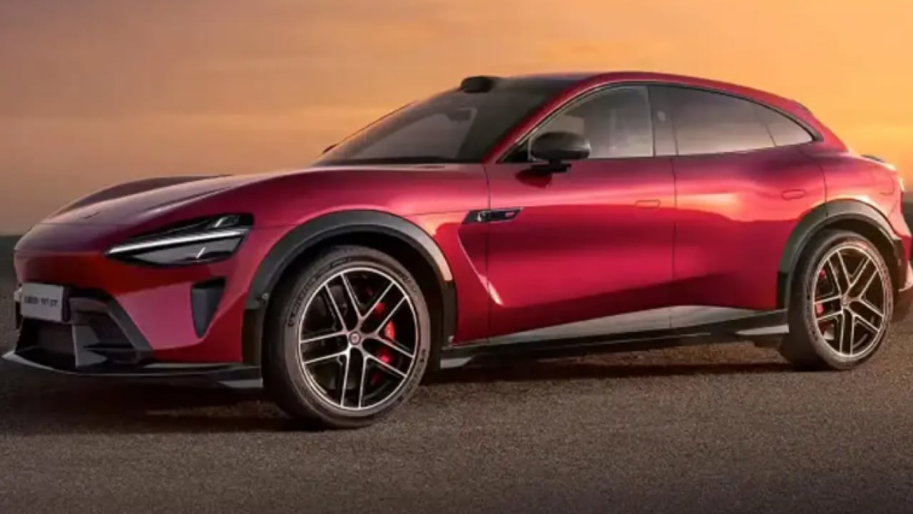 Foto - En yeni model geliyor: İşte 990 beygirlik canavar!