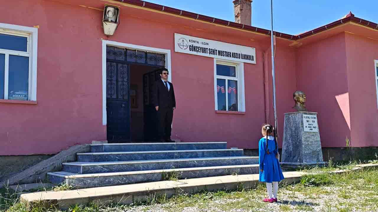 Foto - Ender rastlanan tablo: Bu okulda her şey tek
