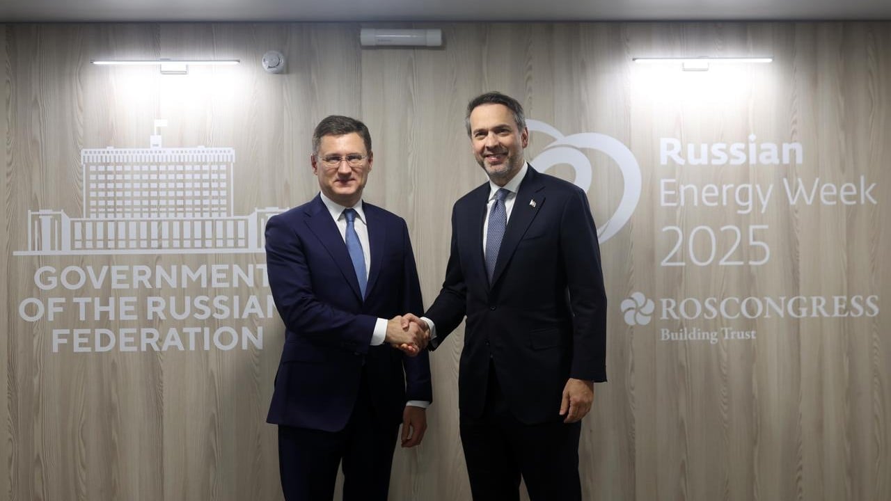 Foto - Enerji Bakanı Alparslan Bayraktar, Rus, Macar, Vietnamlı ve Suudi Arabistanlı bakanlarla görüştü