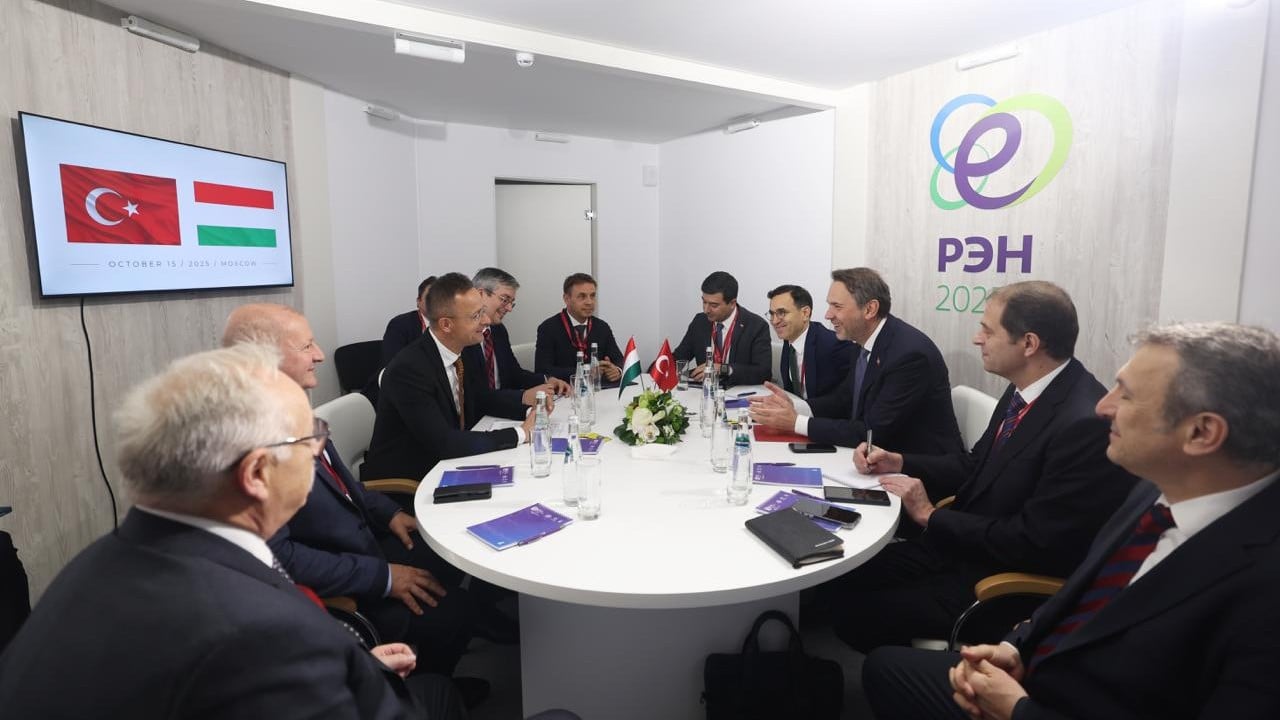 Foto - Enerji Bakanı Alparslan Bayraktar, Rus, Macar, Vietnamlı ve Suudi Arabistanlı bakanlarla görüştü