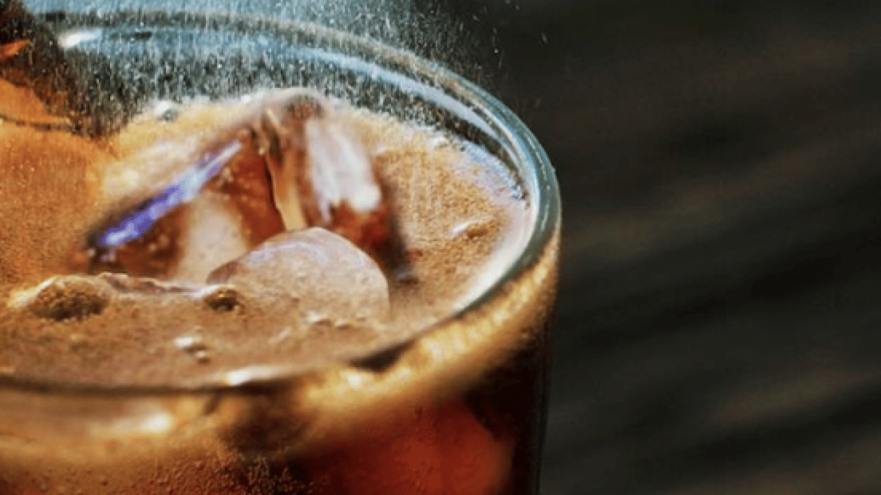 Foto - Enerji içeceği değil karaciğer düşmanı: İftarda sahurda aman diyelim artık...