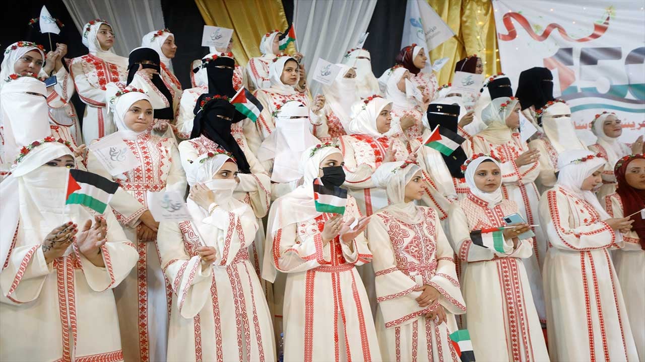 Foto - Enkazların içinde umut yeşeriyor! 150 çift dünya evine girdi