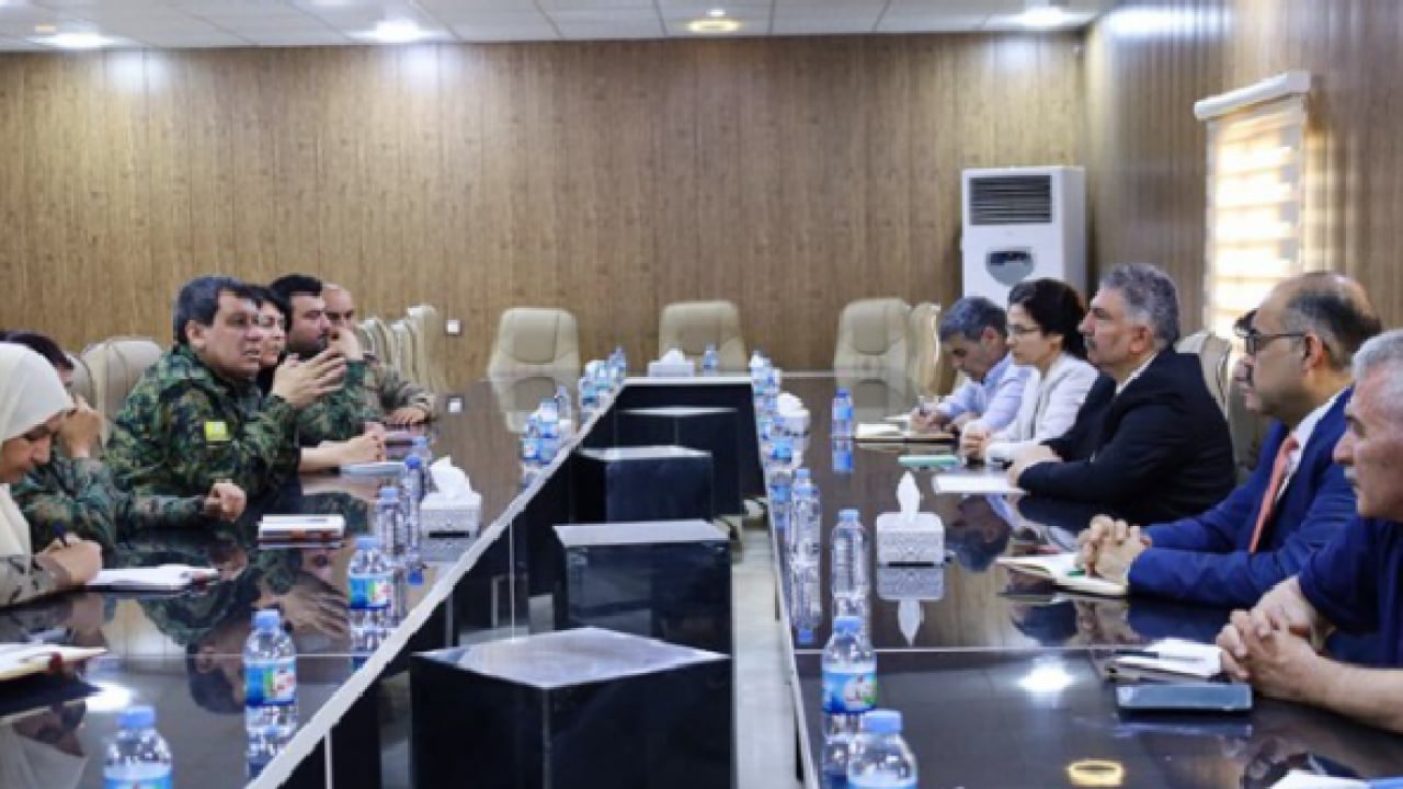 Foto - Entegrasyon perdesi altında bölücülük! YPG/SDG Suriye ordusuna katılmıyor