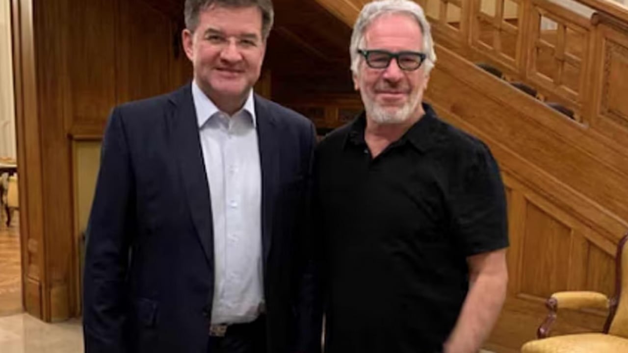 Foto - Epstein için skandal sözler Fransa'dan geldi! Dünya bu rezilliği konuşurken açıklamaya bak!