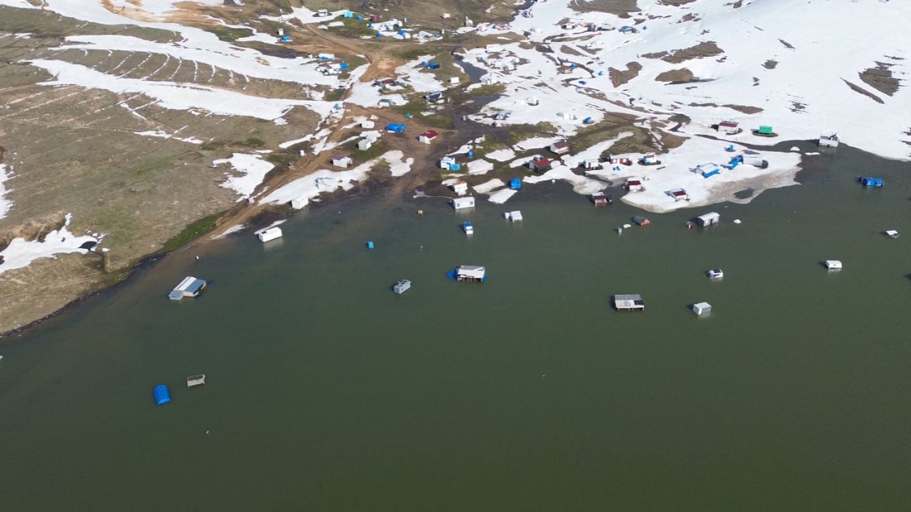Foto - Erciyes eteklerinde şaşırtan manzara! Kuruyan göl yeniden doldu