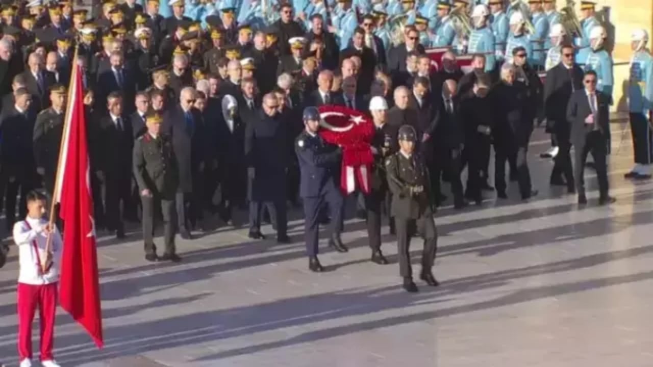 Foto - Erdoğan, Anıtkabir’de! İşte Özel Defter’e yazdığı dikkat çeken not 
