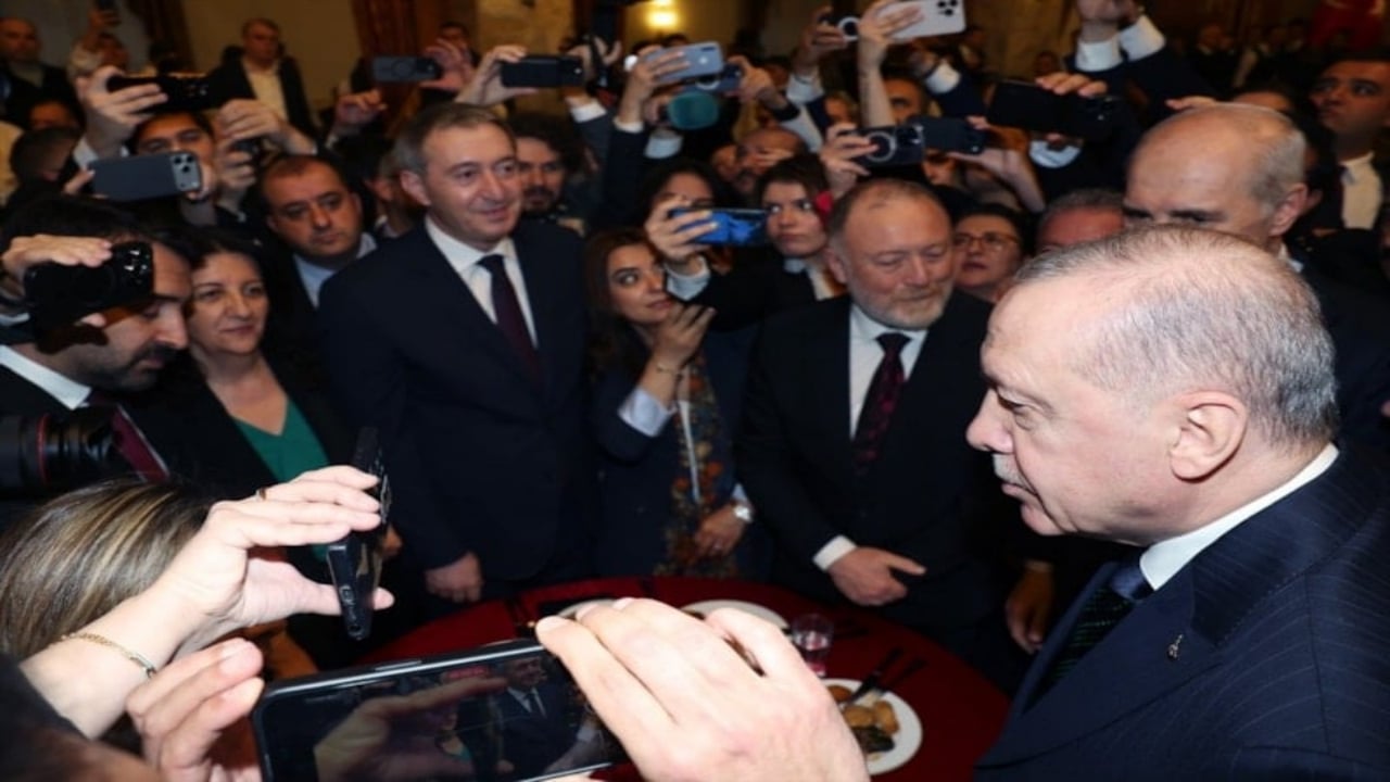 Foto - Erdoğan, DEM Partilileri görür görmez bu soruyu sordu, herkes kahkahaya boğuldu