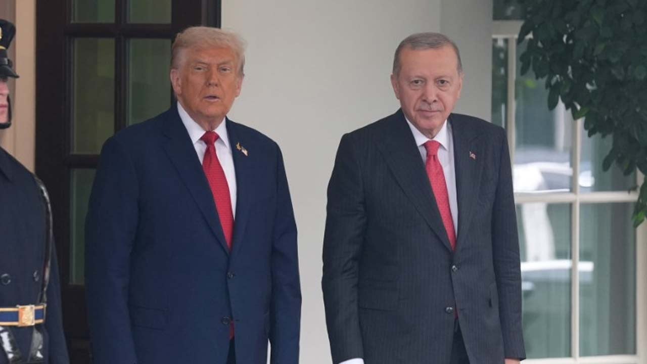 Foto - Erdoğan Trump’tan FETÖ’cülerin Türkiye’ye iadesini isteyecek