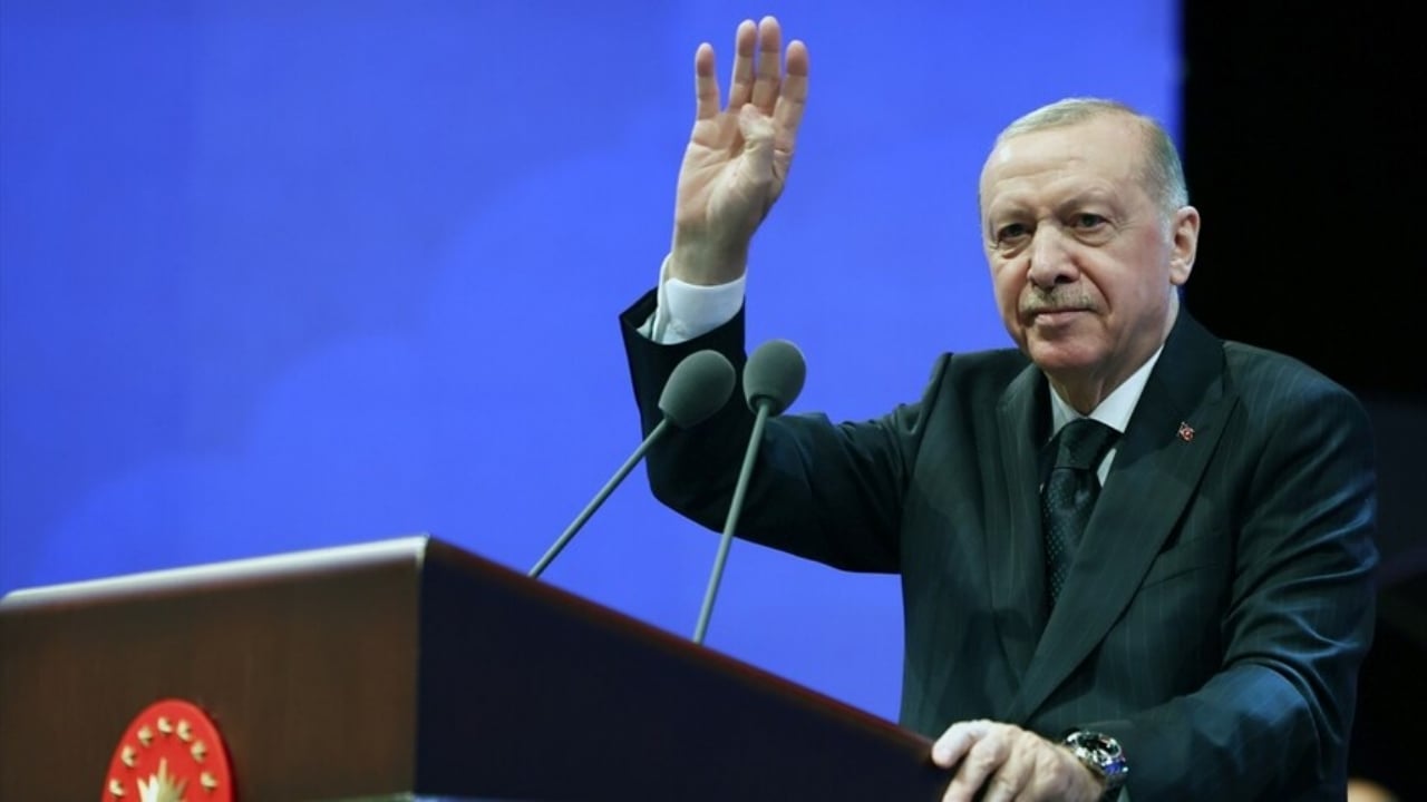 Foto - Erdoğan’dan dünyayı sarsan hamle! İki dev ülke saf dışı: Para muslukları oluk oluk Türkiye’ye akacak