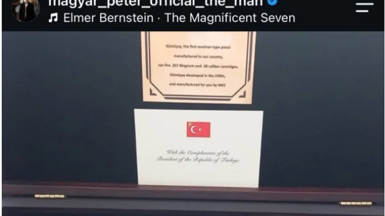 Foto - Erdoğan’ın tabancası tabloya girdi! Macar Başbakan’dan bir olay paylaşım daha