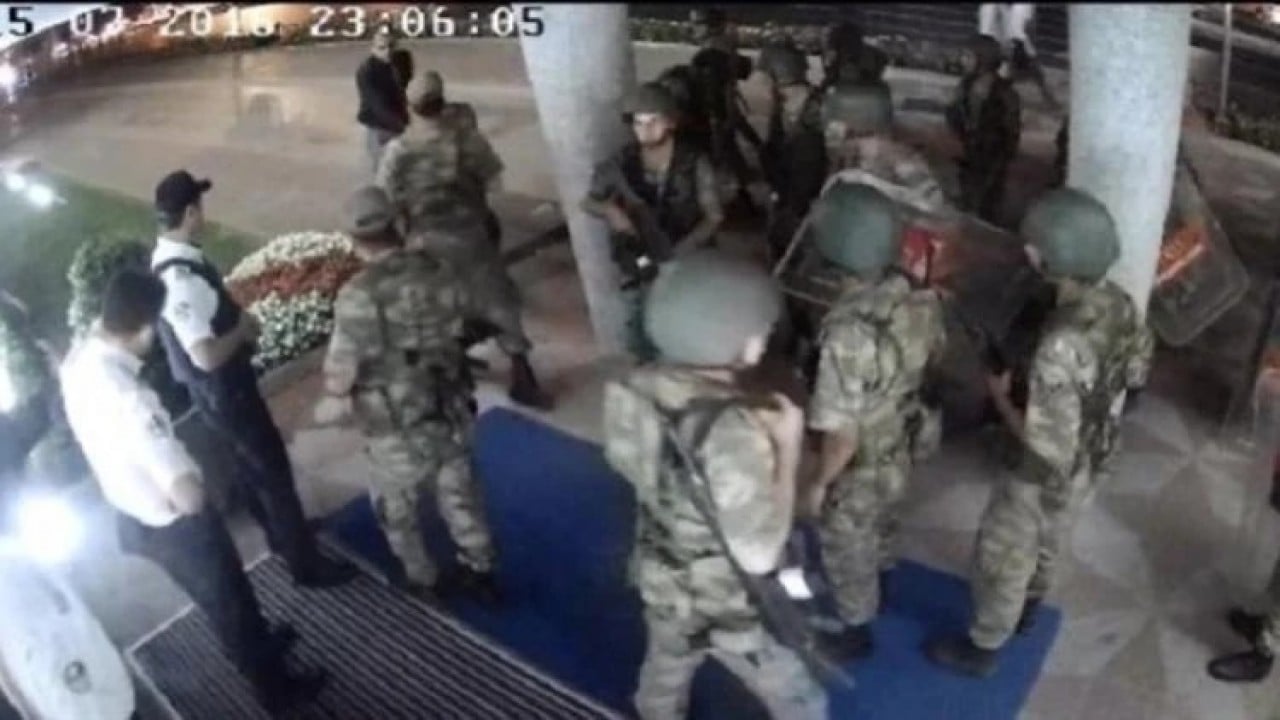 Foto - Erhan Afyoncu 'anormal şeylerdi' diyerek açıkladı: Genelkurmay başkanı, komutanlar dikkat etmesi lazımdı