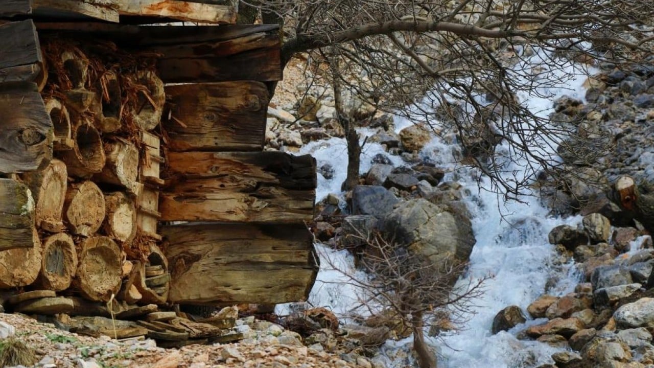 Foto - Eriyen kar suları Göksu Nehri'ni coşturdu